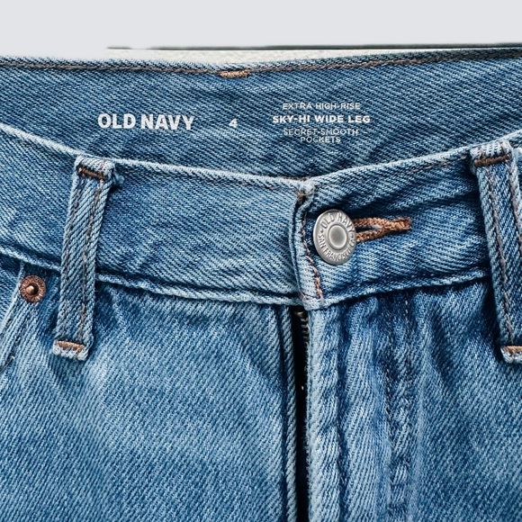 Old Navy Light Blue Cargo Wide Leg Jeans - Size 4 - Picture 1 of 7